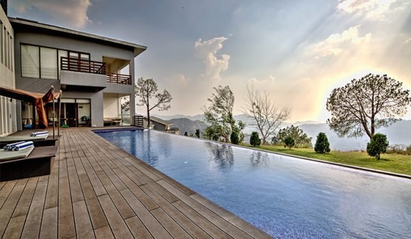 Clubhouse & Swimming Pool